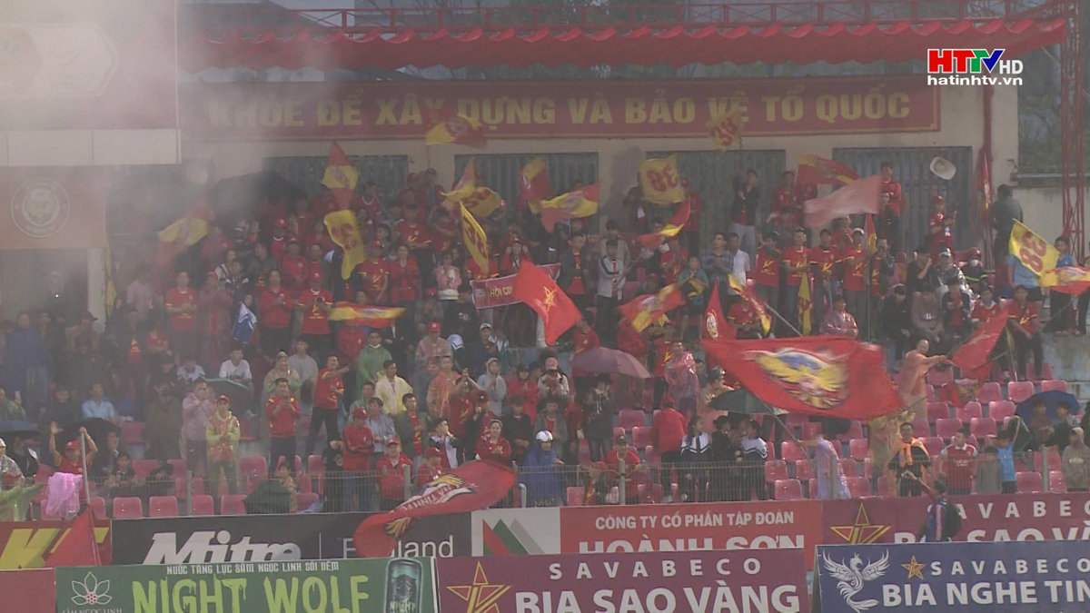 Vòng 10 V.League: Hồng Lĩnh Hà Tĩnh có trận thắng thứ 3 liên tiếp