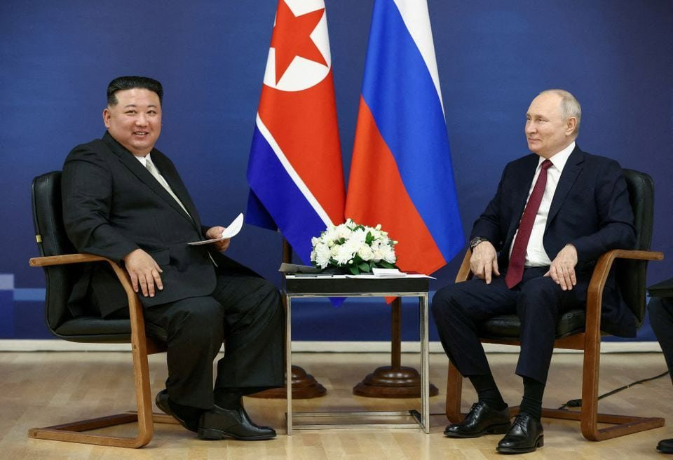 Tổng thống Putin tặng xe hơi cho nhà lãnh đạo Triều Tiên Kim Jong-un