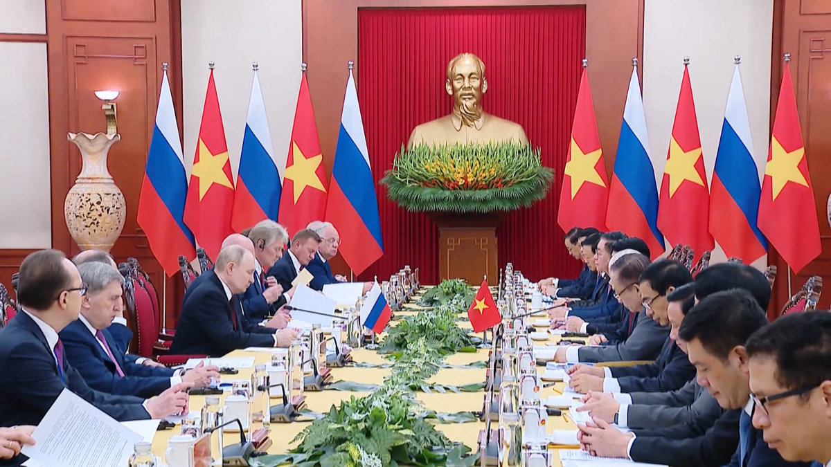 Quốc tế đưa tin đậm nét chuyến thăm Việt Nam của Tổng thống Nga
