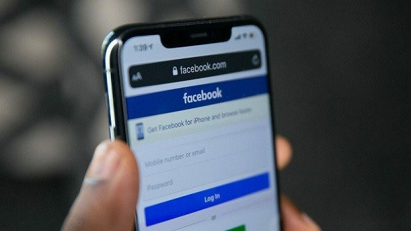 Cách kiểm tra Facebook có bị người lạ truy cập