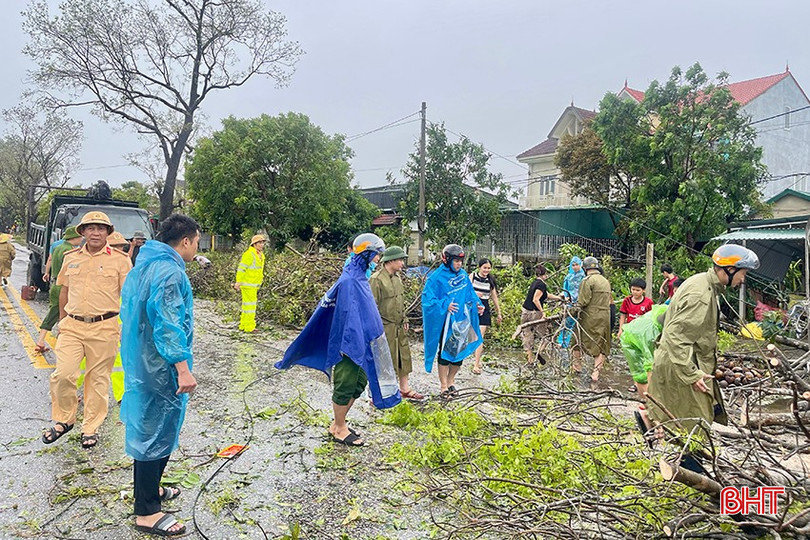 Hà Tĩnh dồn sức khắc phục hậu quả bão số 10