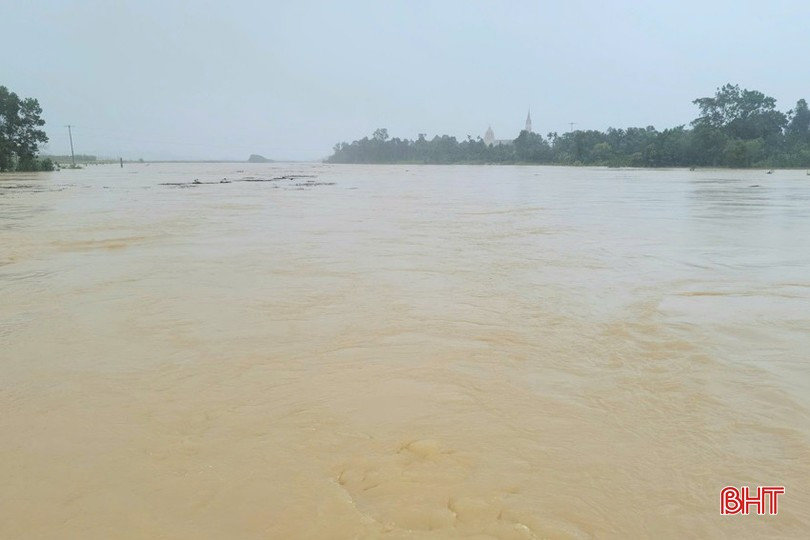 Cảnh báo lũ trên các sông ở Hà Tĩnh