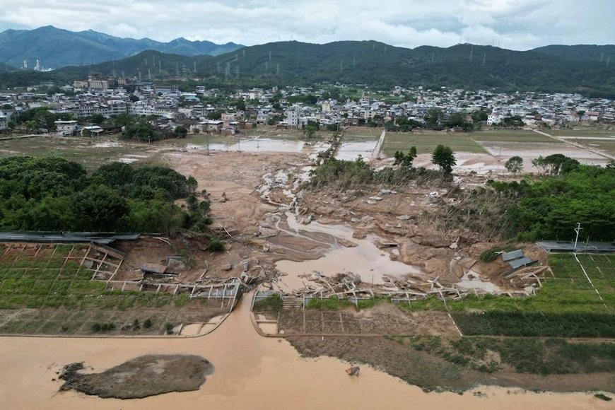 Trung Quốc: Trận lụt “trăm năm có một”, ít nhất 47 người chết