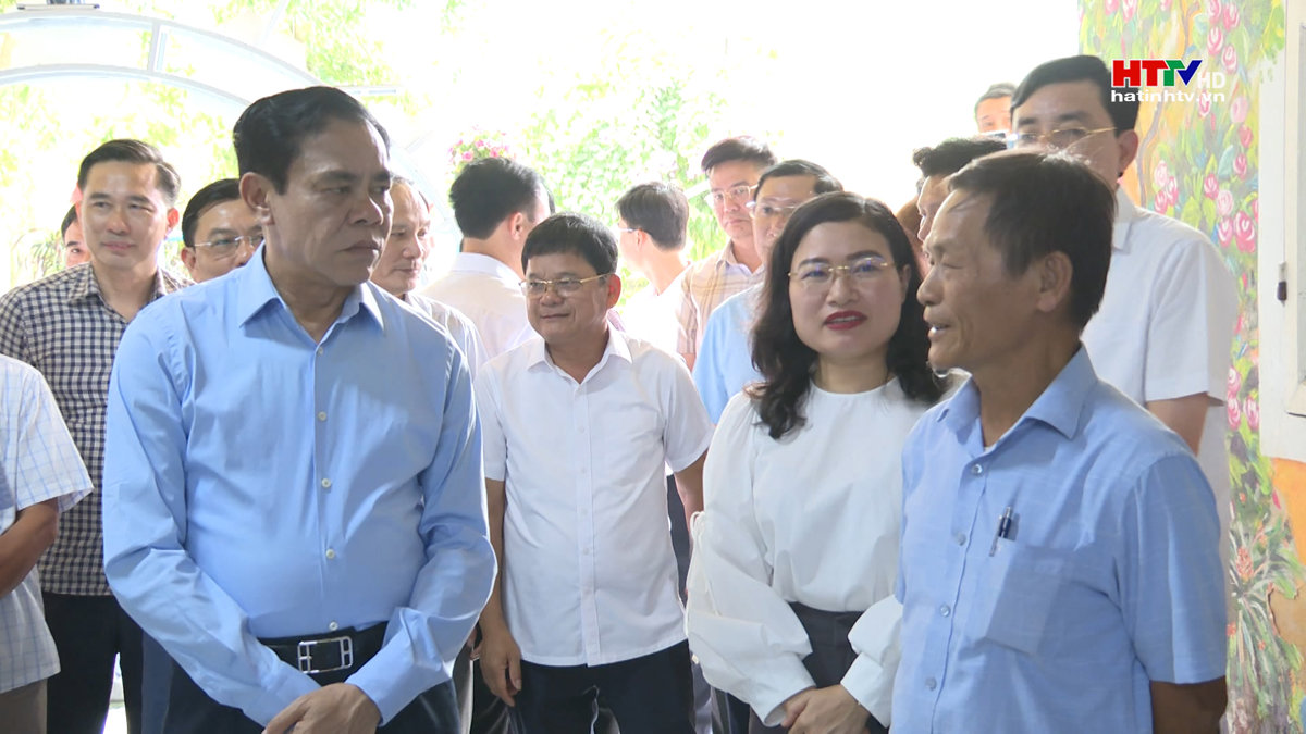Chủ tịch UBND tỉnh kiểm tra tiến độ xây dựng nông thôn mới tại huyện Thạch Hà