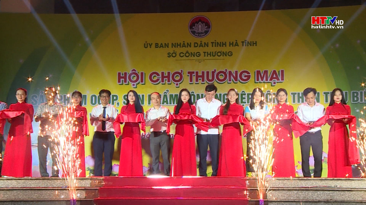 Khai mạc Hội chợ thương mại sản phẩm OCOP