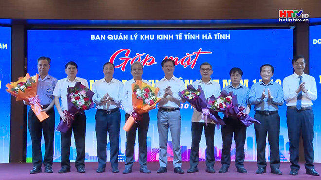 Lãnh đạo tỉnh Hà Tĩnh gặp mặt các doanh nghiệp