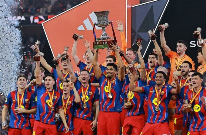 Raphinha giúp Barca hạ Real, đoạt Siêu Cup Tây Ban Nha