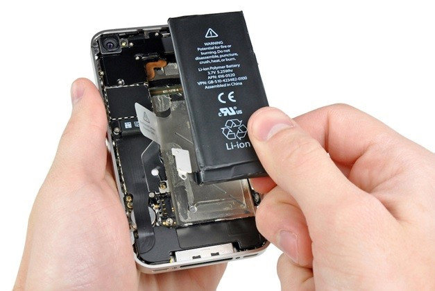 iPhone có thay pin được không?