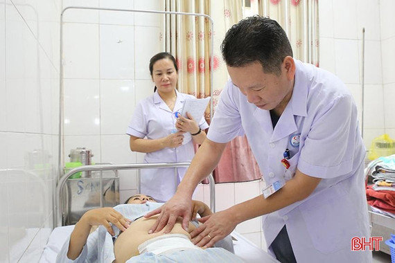 Trung tâm Y tế Cẩm Xuyên tuyển dụng 24 viên chức