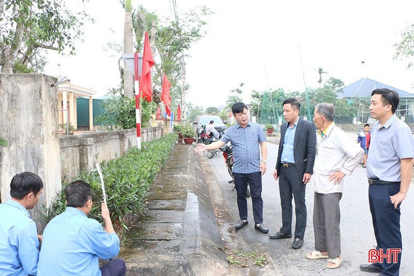 Người dân Thạch Khê phấn khởi khi nước sạch về nhà