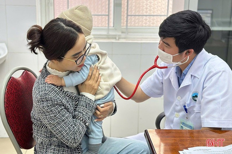 Dịch vụ tiêm vắc-xin cúm “nóng” trong mùa dịch