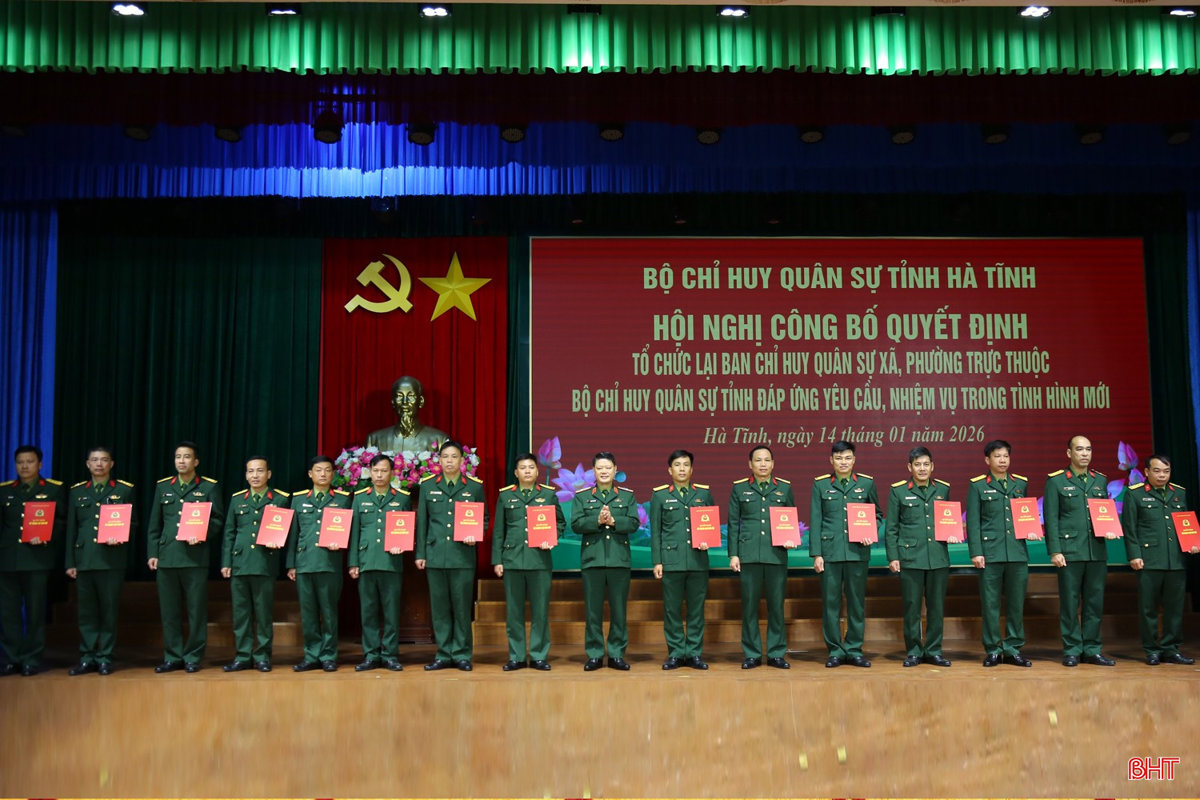 Hà Tĩnh có 69 chỉ huy trưởng chính quy ban CHQS cấp xã