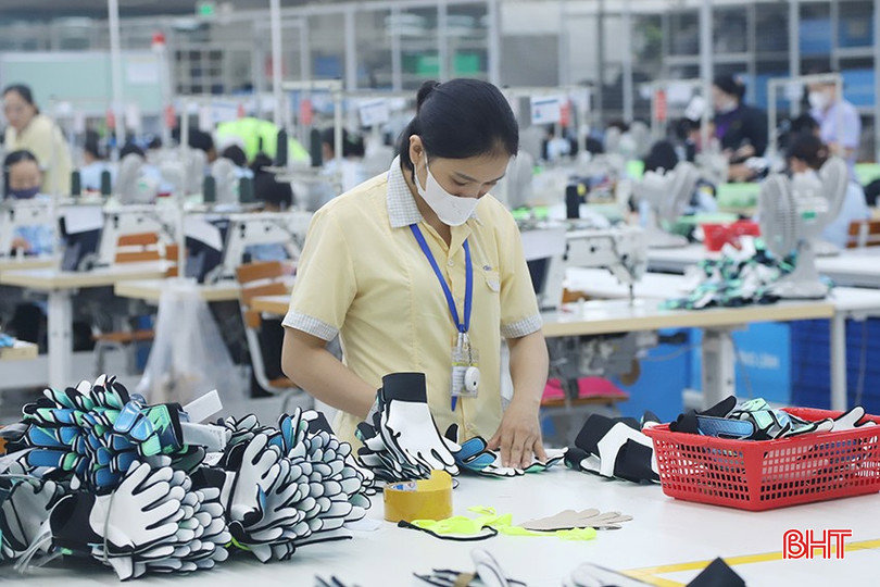 Nhiều chính sách chưa có tiền lệ nhằm "hồi hương" lao động xa quê