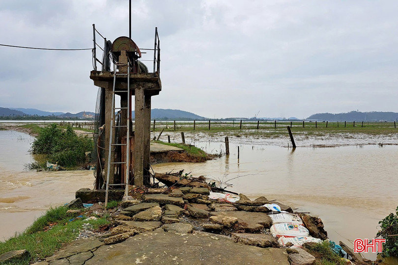 Nhiều công trình dân sinh ở "ốc đảo” Hồng Lam xuống cấp nghiêm trọng