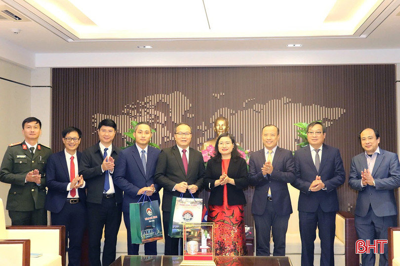 Tiếp tục tăng cường mối quan hệ giữa Hà Tĩnh và các tỉnh của Lào