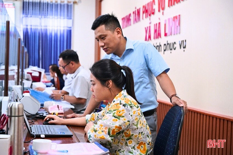 Cán bộ, công chức biệt phái đồng hành cùng xã vùng khó