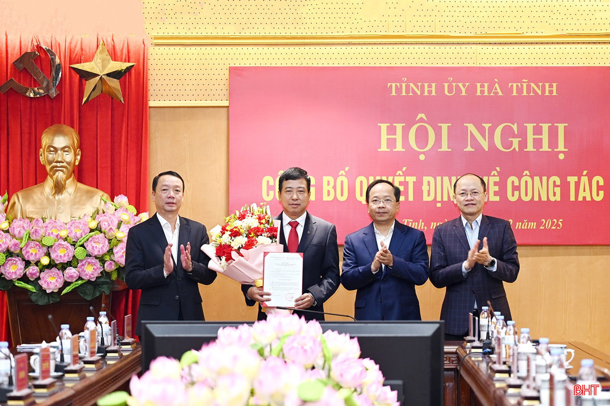 Công bố quyết định của Ban Bí thư chuẩn y chức Chủ nhiệm UBKT Tỉnh ủy Hà Tĩnh