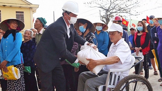 Khẩn trương triển khai xuất hỗ trợ gạo cho người dân trong dịp Tết Nguyên đán