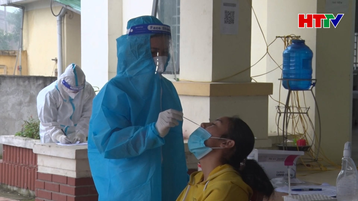 Nghi Xuân: Nhiều y, bác sỹ là F0