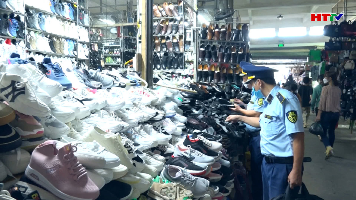 6 tháng, xử lý 375 vụ hàng hóa vi phạm