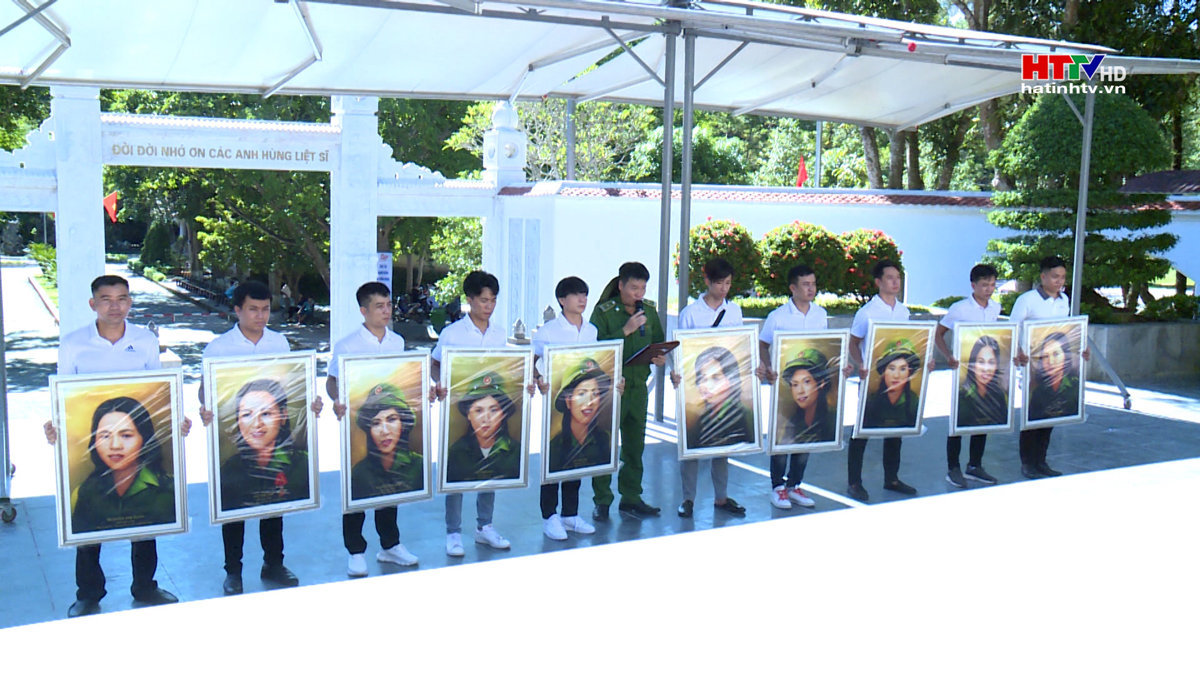 Teamlee 9X phục dựng ảnh tri ân 10 nữ liệt sỹ TNXP