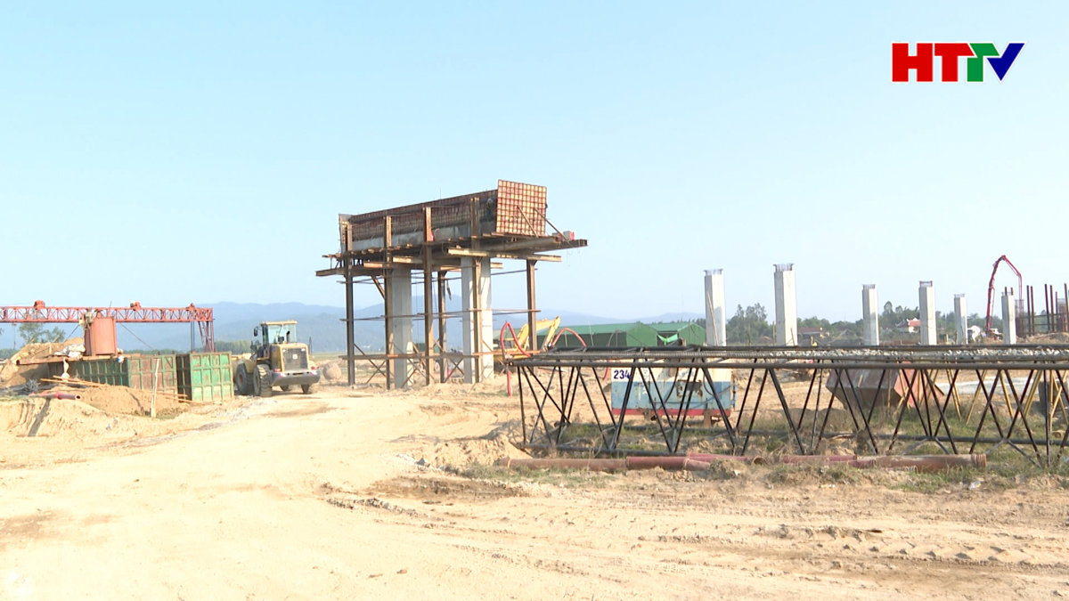 Dự án cao tốc Bắc – đoạn Diễn Châu – Bãi Vọt chậm tiến độ