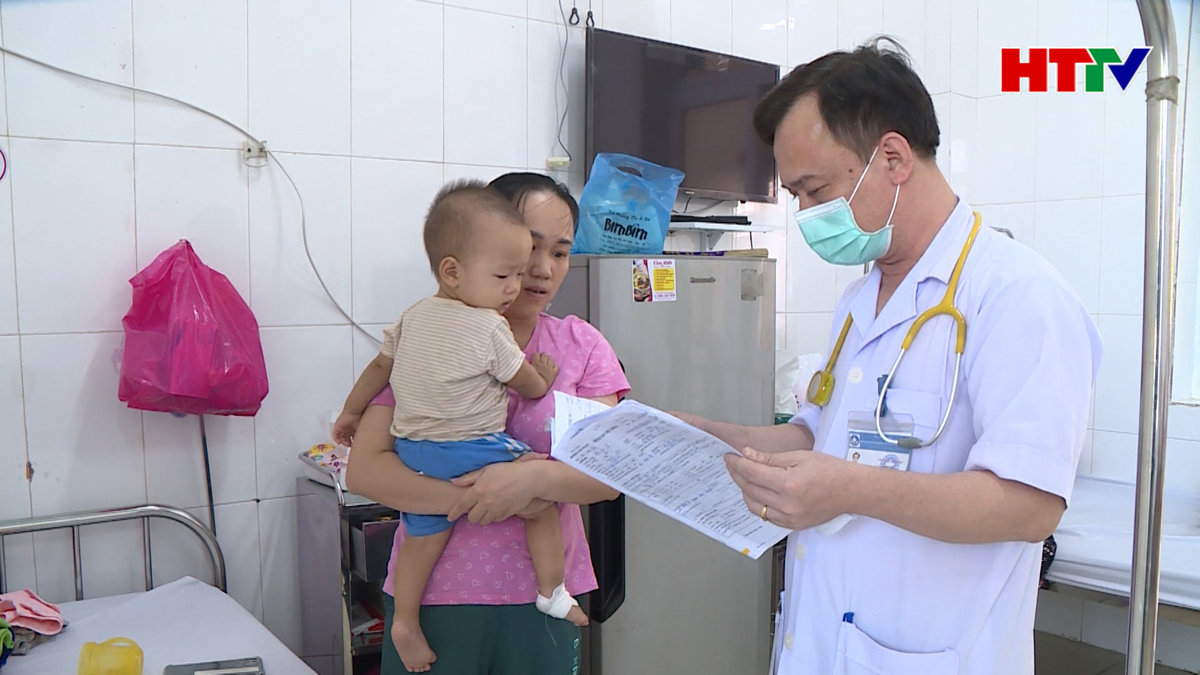 Thời tiết giao mùa - gia tăng các loại bệnh ở trẻ em