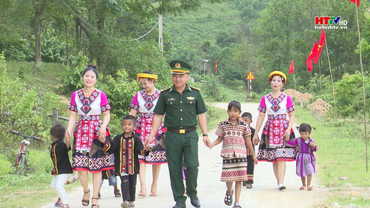 Hiệu quả từ chương trình "Nâng bước em đến trường"