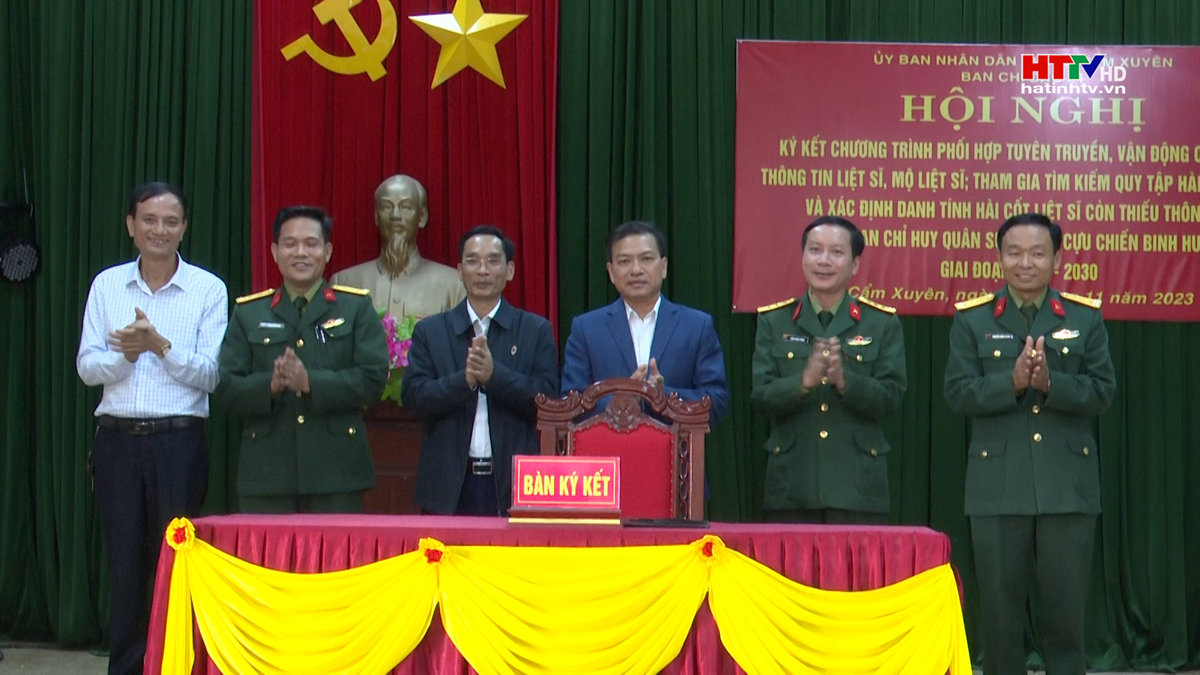 Cẩm Xuyên: Ký kết phối hợp tuyên truyền tìm kiếm thông tin liệt sỹ