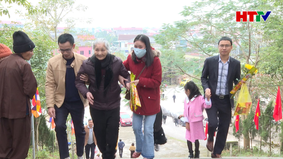 Lễ chùa - nét đẹp văn hóa tâm linh những ngày đầu xuân