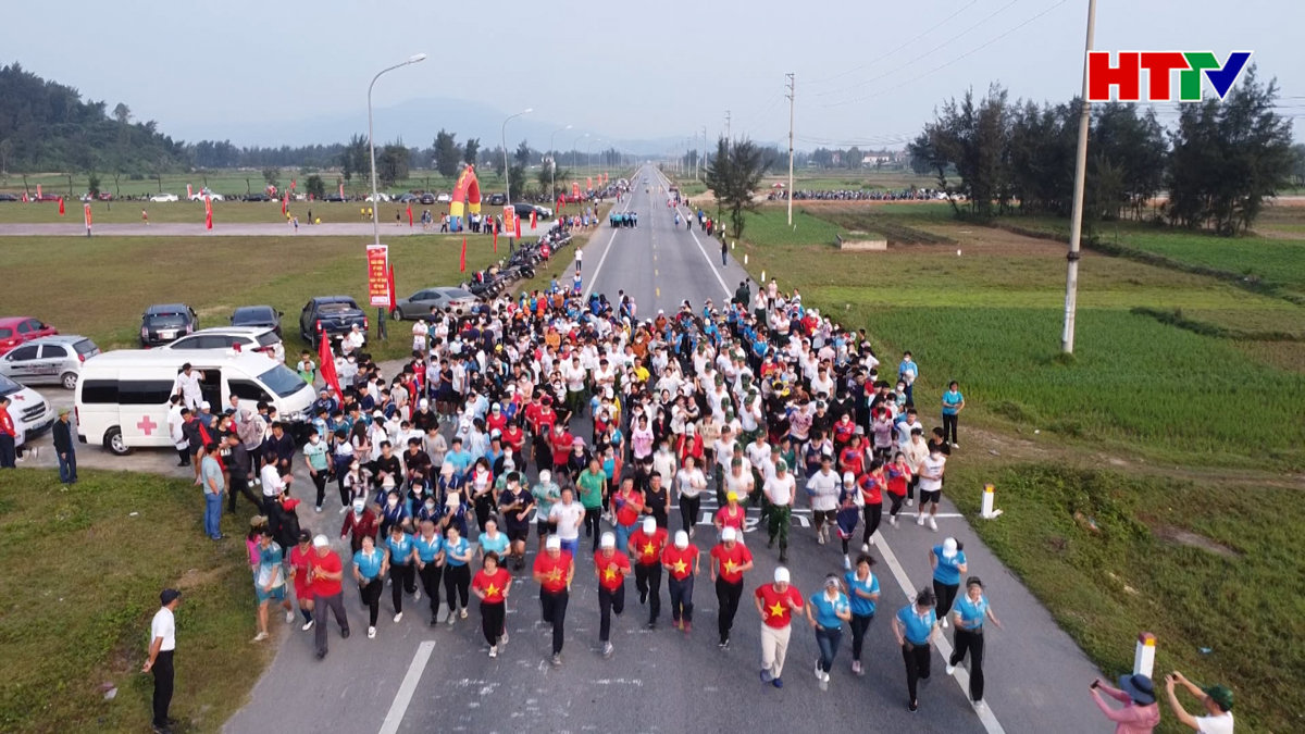 Sôi động Ngày chạy Olympic vì sức khoẻ toàn dân