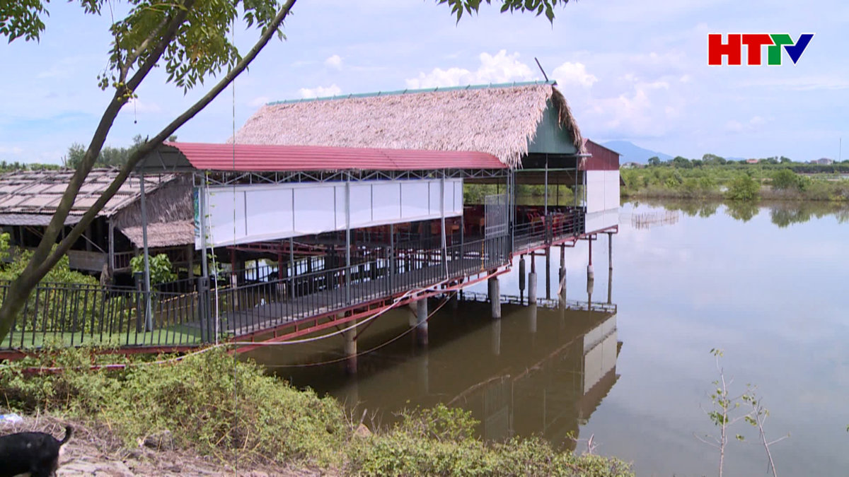 Chấn chỉnh tình trạng vi phạm hành lang đê Đồng Môn