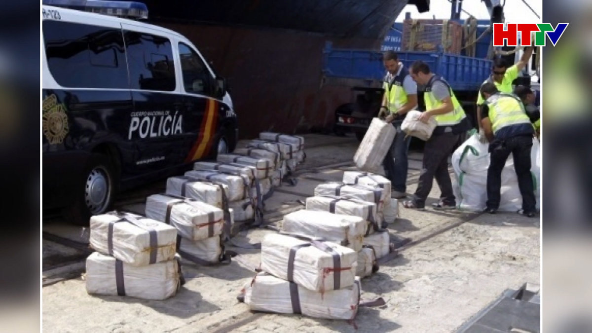 Ecuador thu giữ gần 4 tấn cocaine