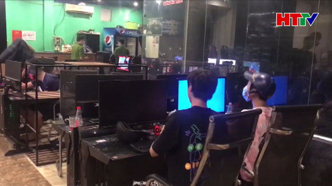 Bất chấp lệnh cấm, nhiều cửa hàng kinh doanh, dịch vụ game vẫn lén lút hoạt động