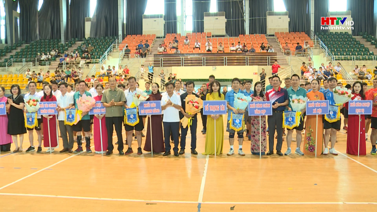 Khối Văn hóa - Xã hội dành Giải Nhất Bóng chuyền đệm nam Ngành Kiểm tra Đảng