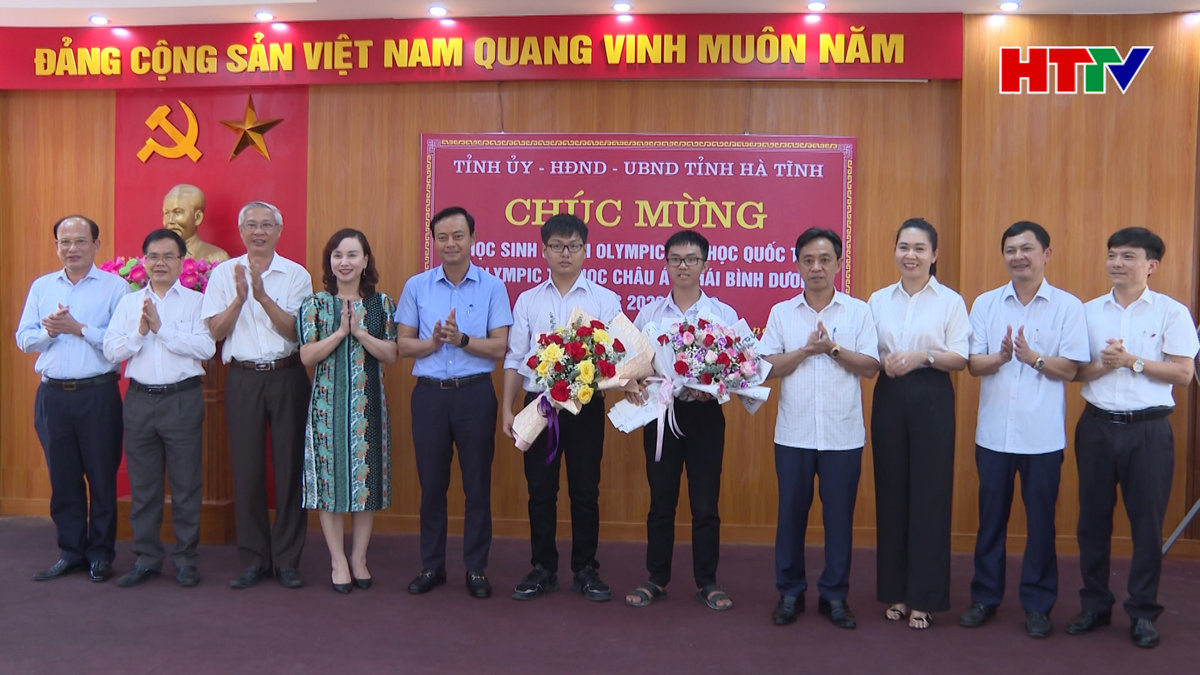 Lãnh đạo tỉnh gặp mặt học sinh tham dự kỳ thi Olympic quốc tế