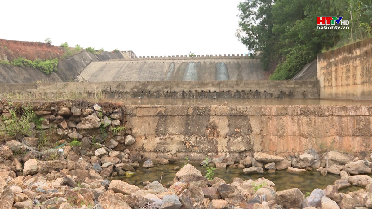Cảnh báo nguy cơ mất an toàn khi hồ đập xuống cấp