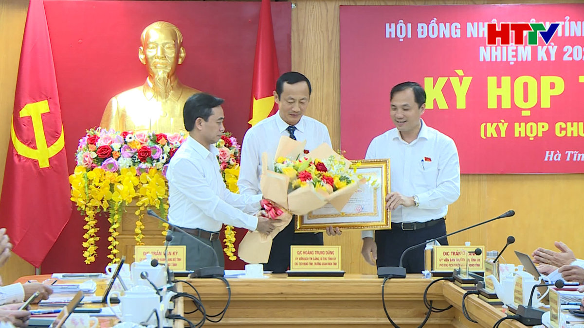 HĐND tỉnh Hà Tĩnh kiện toàn một số chức danh của UBND tỉnh