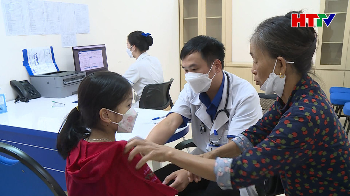 Gia tăng tình trạng bệnh nhi khám và nhập viện