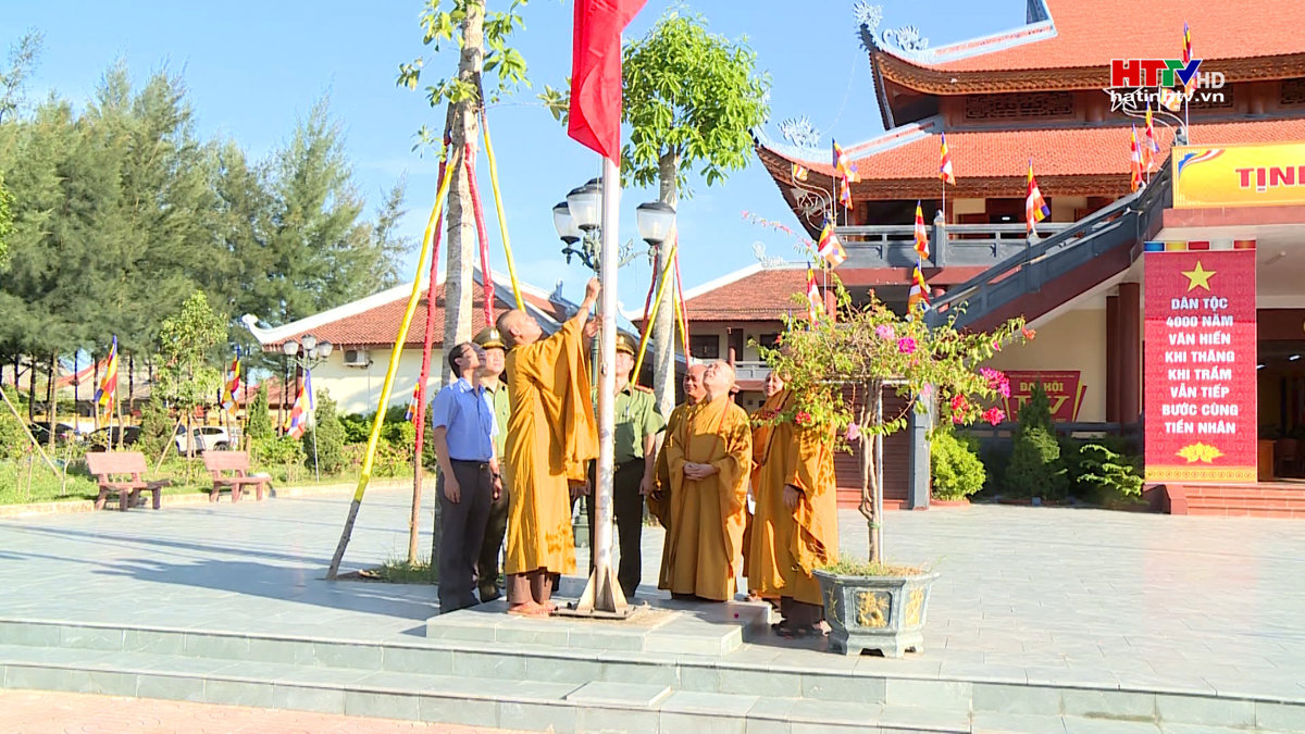 Lễ Thượng cờ trong ngày Tết Độc lập