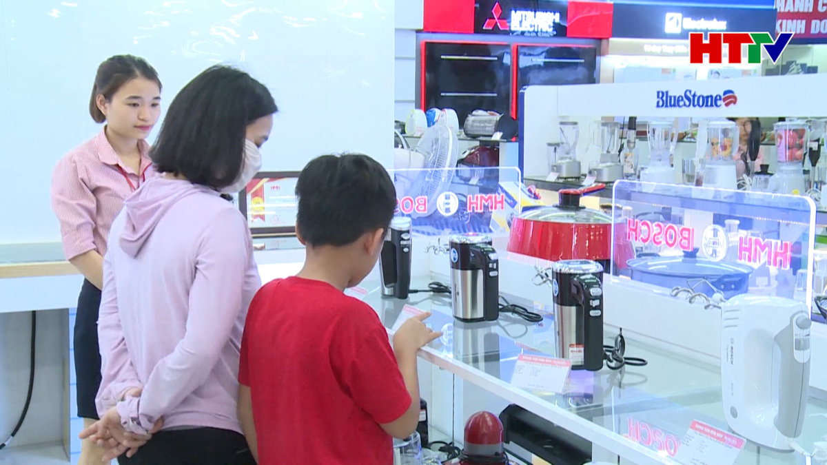 Tổng mức bán lẻ hàng hoá 2 tháng tăng gần 27%