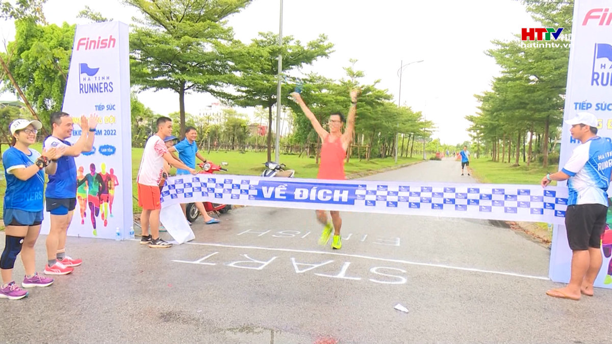 Giải chạy "Tiếp sức cùng đồng đội Hà Tĩnh Runners 2022"