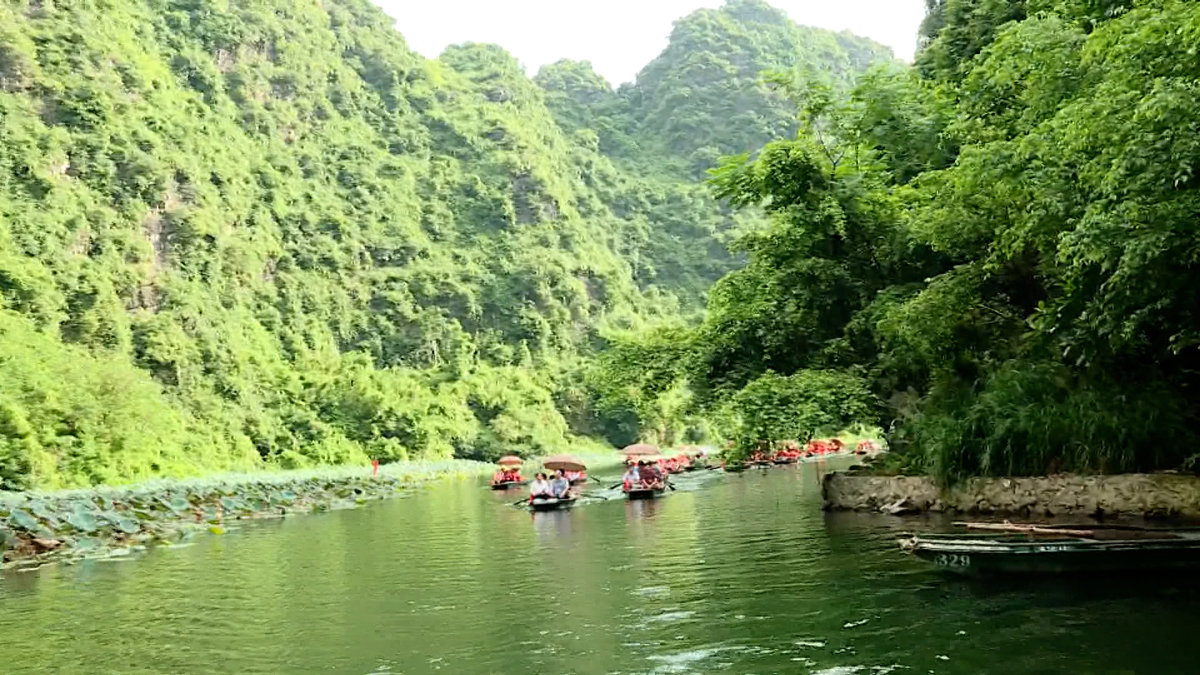 Forbes vinh danh Ninh Bình là điểm du lịch tuyệt vời