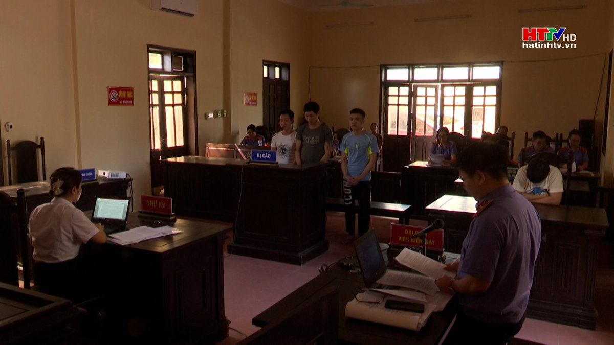 8 năm tù cho 3 đối tượng lừa đảo trên không gian mạng