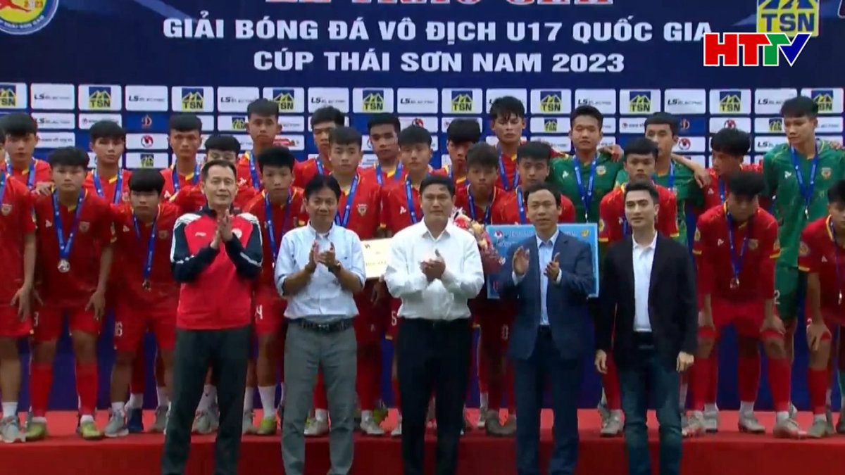 U17 Hồng Lĩnh Hà Tĩnh giành ngôi Á quân giải vô địch U17 Quốc gia