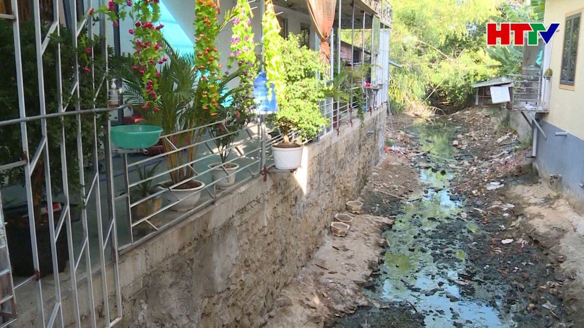 Ô nhiễm môi trường từ những tuyến mương