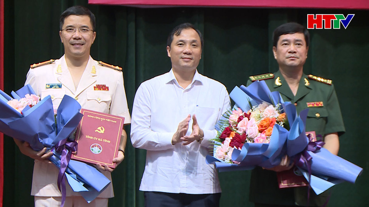 Hà Tĩnh công bố các quyết định của Ban Bí thư về công tác cán bộ