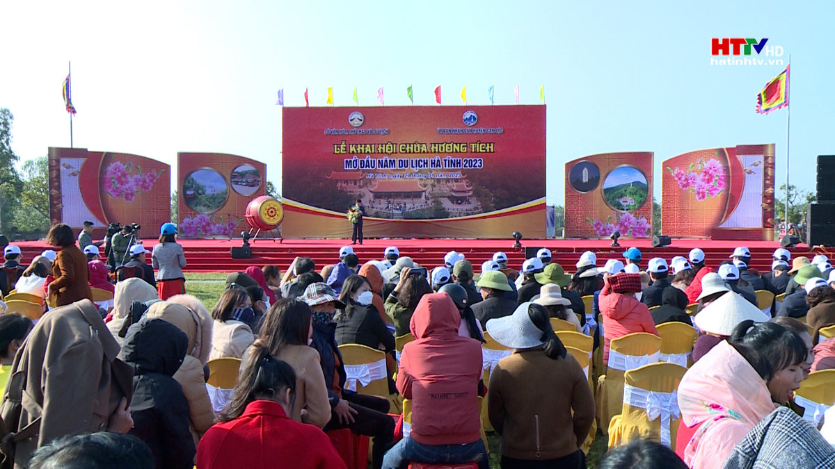 Khai hội chùa Hương Tích