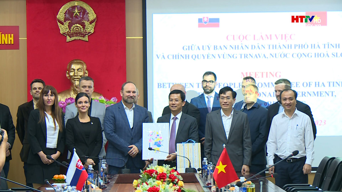Xúc tiến các hoạt động hợp tác giữa TP. Hà Tĩnh và vùng tự trị Trnava (Slovakia)