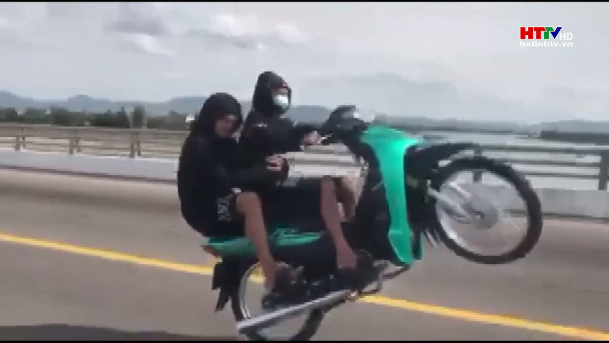 Báo động tình trạng thanh thiếu niên vi phạm Luật giao thông